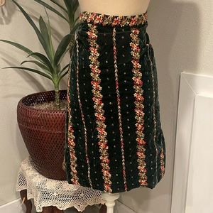 Vintage green floral skirt